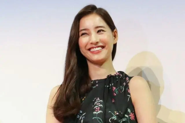 新木優子は幸福の科学信者って本当？バレた経緯や出家の可能性を調査！