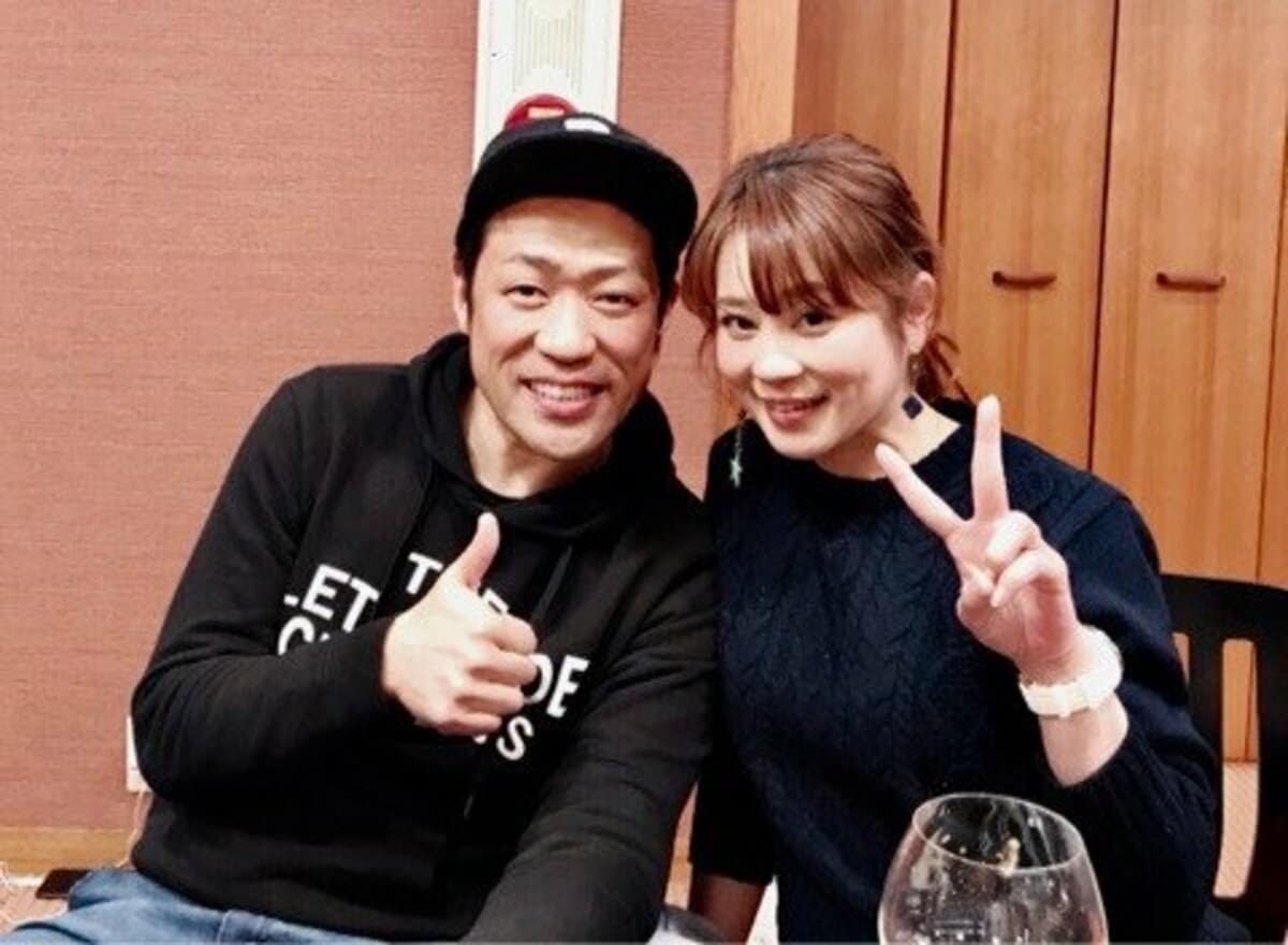 はなわ妻は中学のモテ先輩!出会いは一目惚れ?胸キュンエピソード